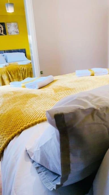 2 Bed Apartment With Free Parking Chelmsford Exterior photo