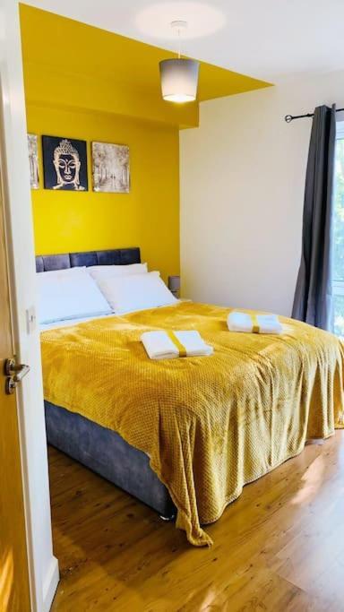 2 Bed Apartment With Free Parking Chelmsford Exterior photo